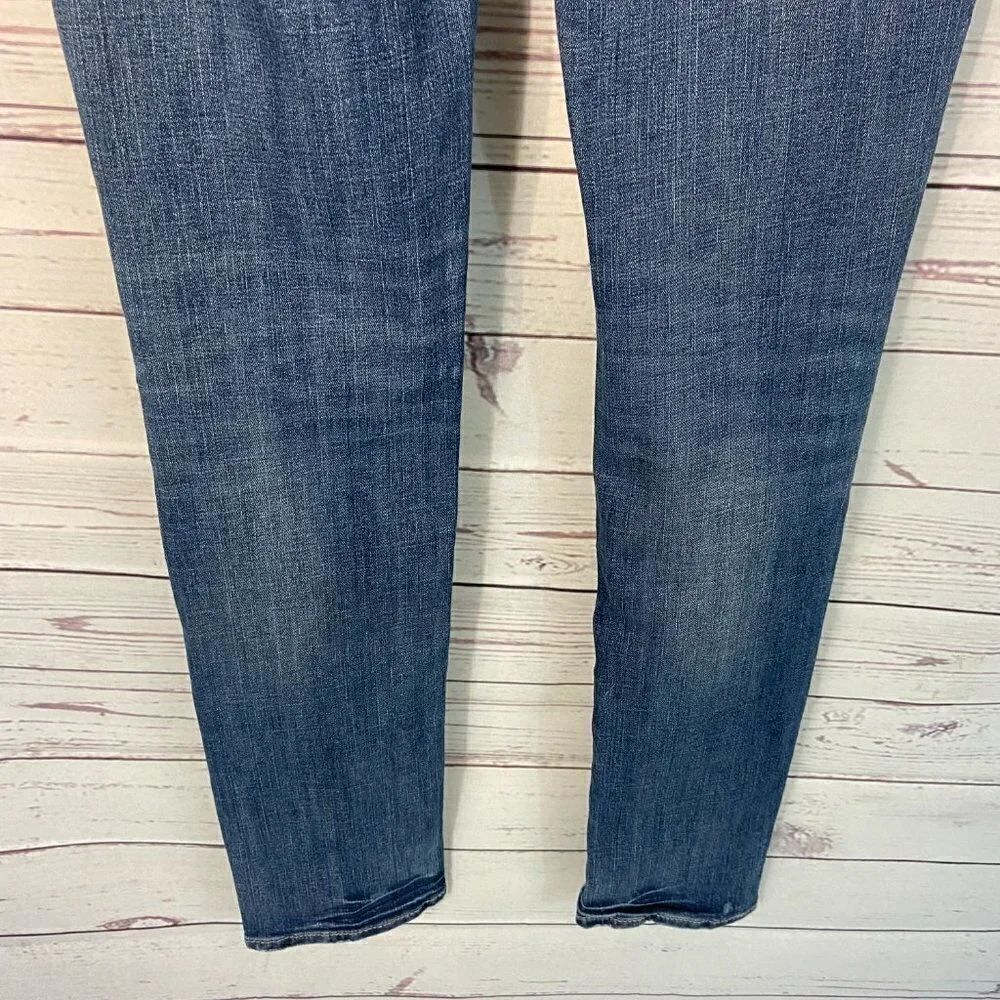 Silver Suki Straight Jeans Women's Size 26 (26 x 33) Mid Rise Medium Wash